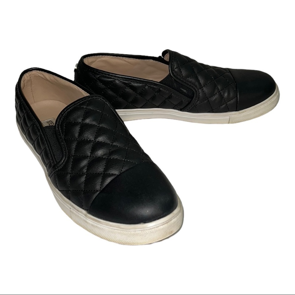 Steve Madden Zaander Black Slip On